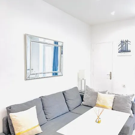 1 Bedroom Flat With Balcony Center Croisette 6ppl アパート