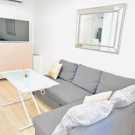 1 Bedroom Flat With Balcony Center Croisette 6ppl アパート カンヌ